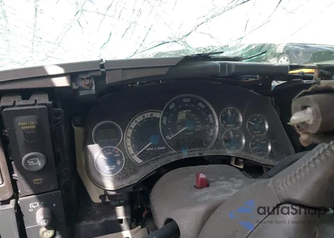 2002 Cadillac Escalade Standard z USA, uszkodzony, nr VIN 1GYEC63T42R183580